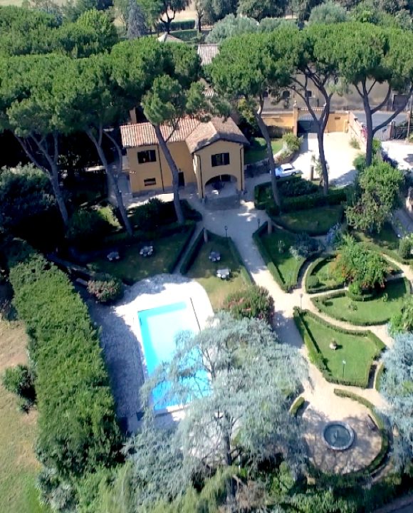Exclusive Rome villa